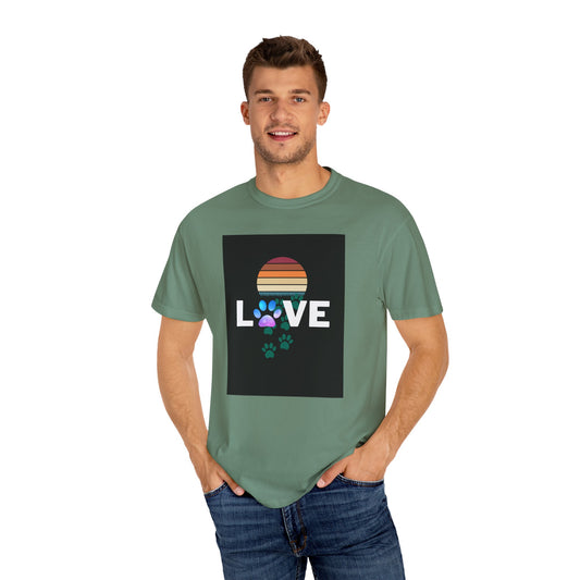 Love Paw Print Unisex T-Shirt - Retro Sunset Design