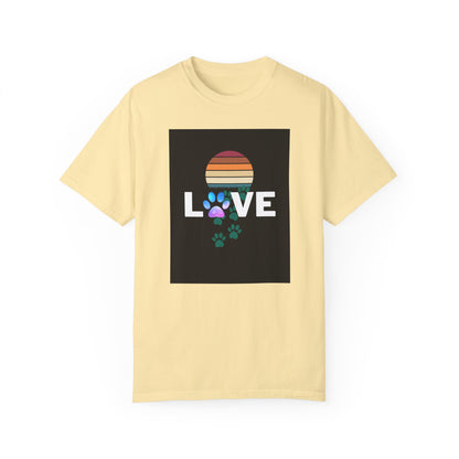 Love Paw Print Unisex T-Shirt - Retro Sunset Design